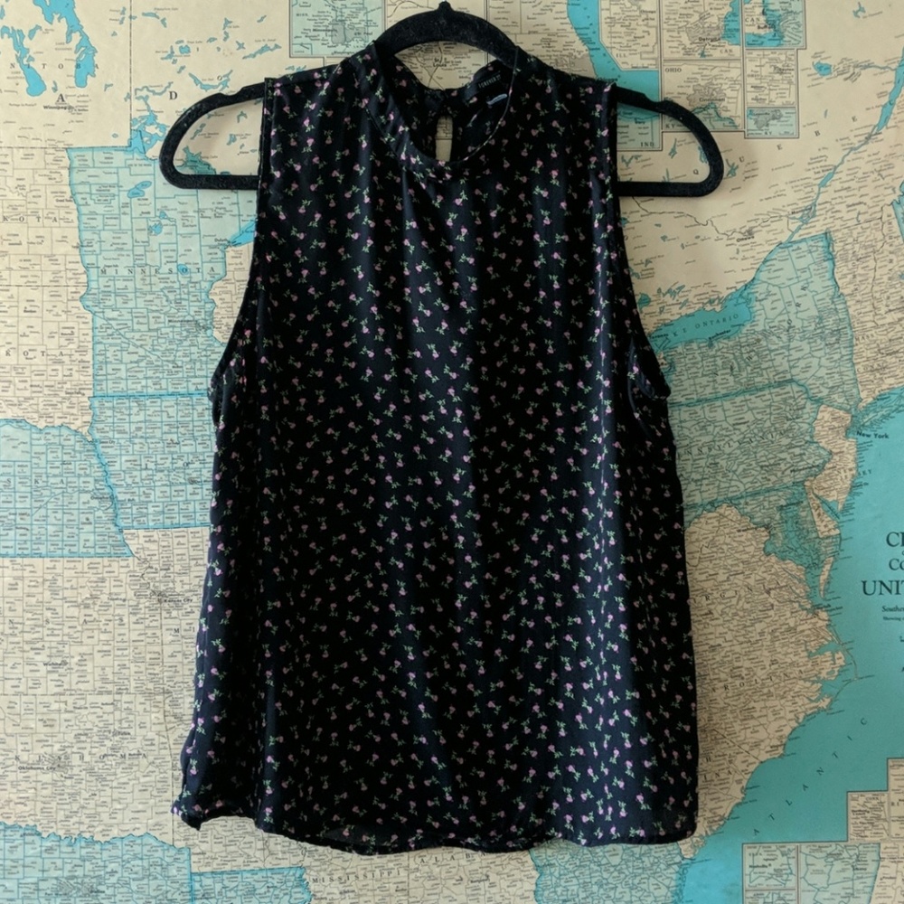 Spring Sleeveless Floral Blouse